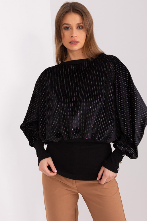 Černá halenka s ozdobnými knoflíky...