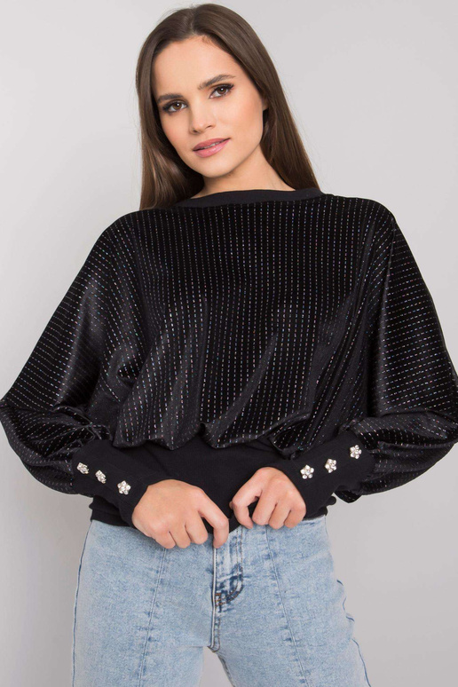 Černá halenka s ozdobnými knoflíky...