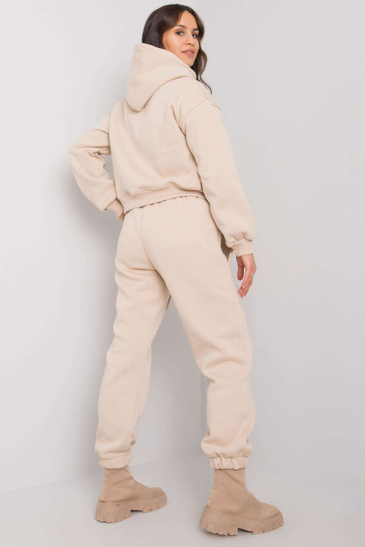 Béžová souprava bavlněných tepláků...