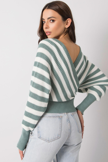 Mátově bílý pruhovaný svetr...