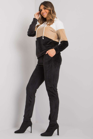 Černobílý velurový komplet...