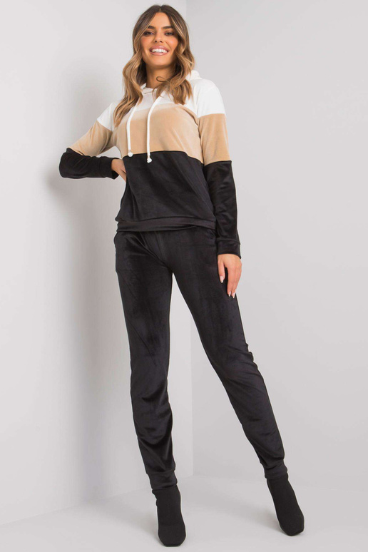 Černobílý velurový komplet s...