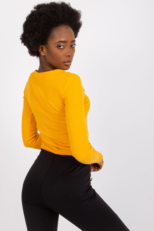 Světle oranžová proužkovaná halenka...