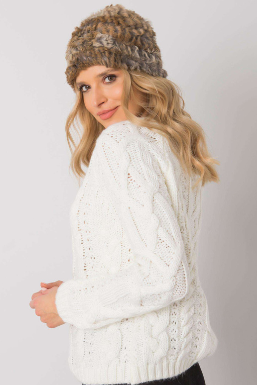 Béžová a šedá kožešinová čepice