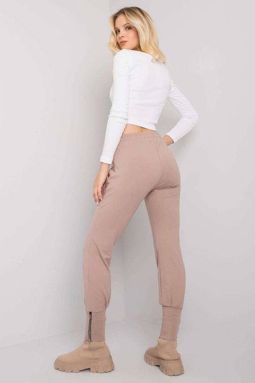 Tmavě béžové tepláky se zipy Cindy...