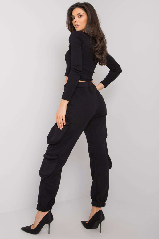 Černé dámské tepláky s kapsami Mila...