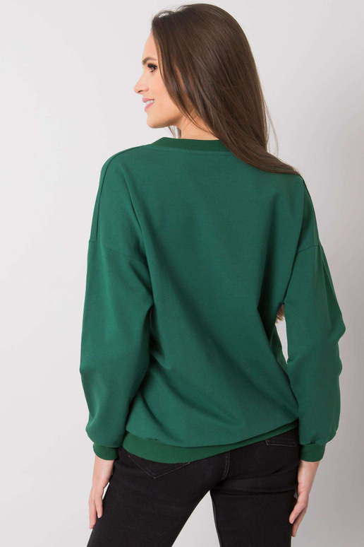 Tmavě zelená mikina s nášivkou...