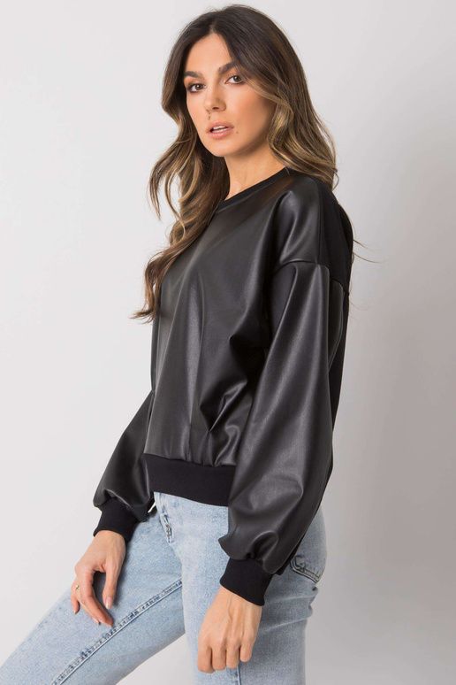 Černá mikina s vsadkou z ekokůže...