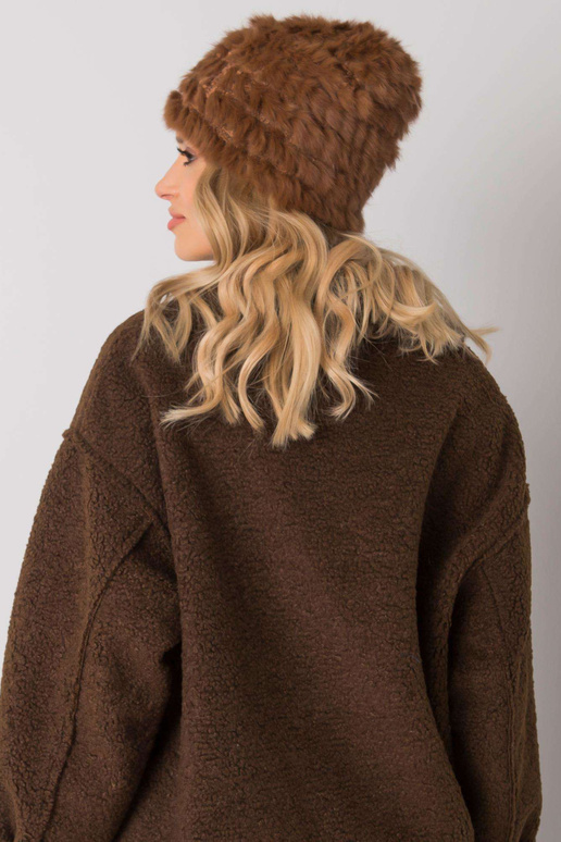 Světle hnědá kožešinová čepice