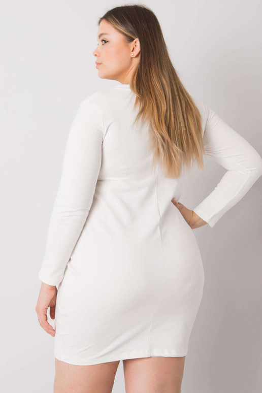 Ecru šaty větší velikosti s kapsami...