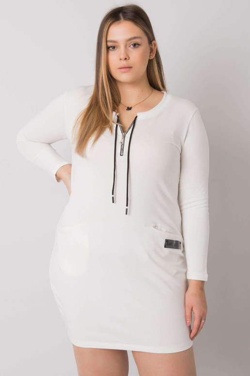 Ecru šaty větší velikosti s kapsami...