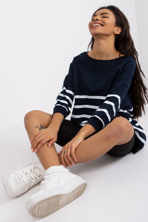 Námořnicky modrá a bílá proužkovaná...