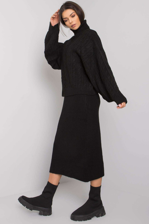 Černá dvoudílná pletená souprava...