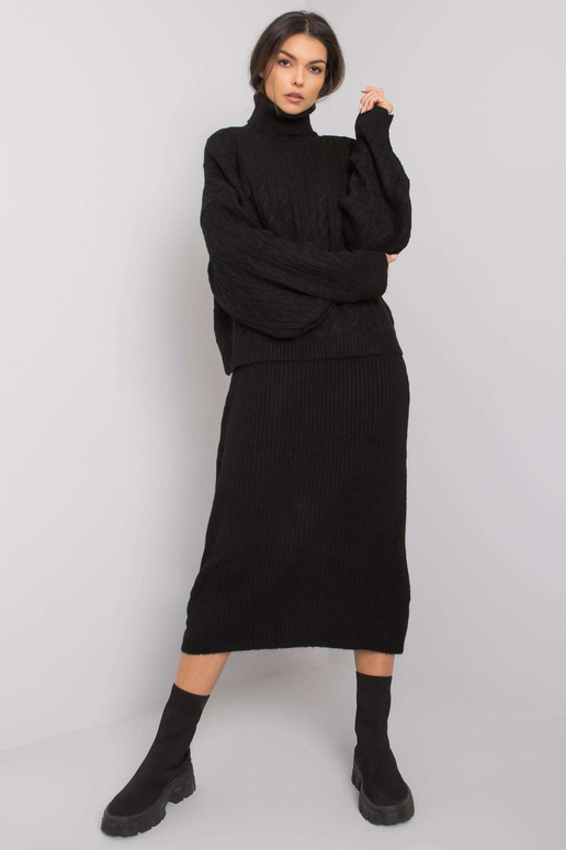 Černá dvoudílná pletená souprava...