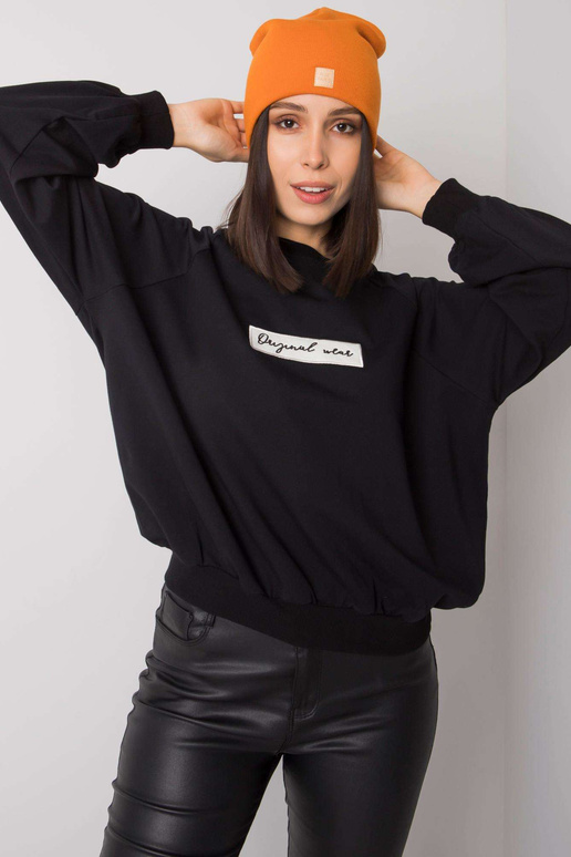 Světle oranžová dámská čepice s čepicí