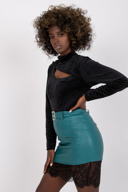 Černá halenka s výřezem Kigali