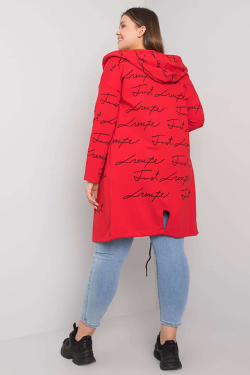 Červený přehoz větší...