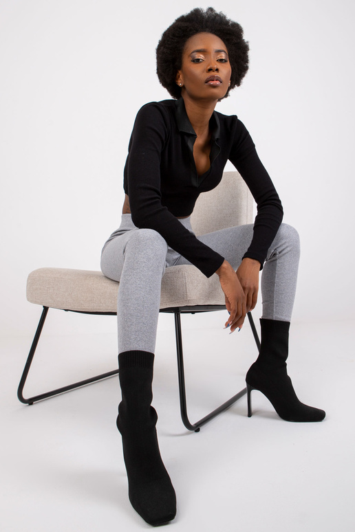 Černá žebrovaná ležérní halenka...