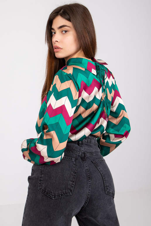 Zelená halenka se zavazováním na... Zelená halenka se zavazováním na...