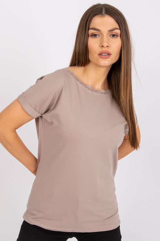 Tmavě béžová halenka s výstřihem na...