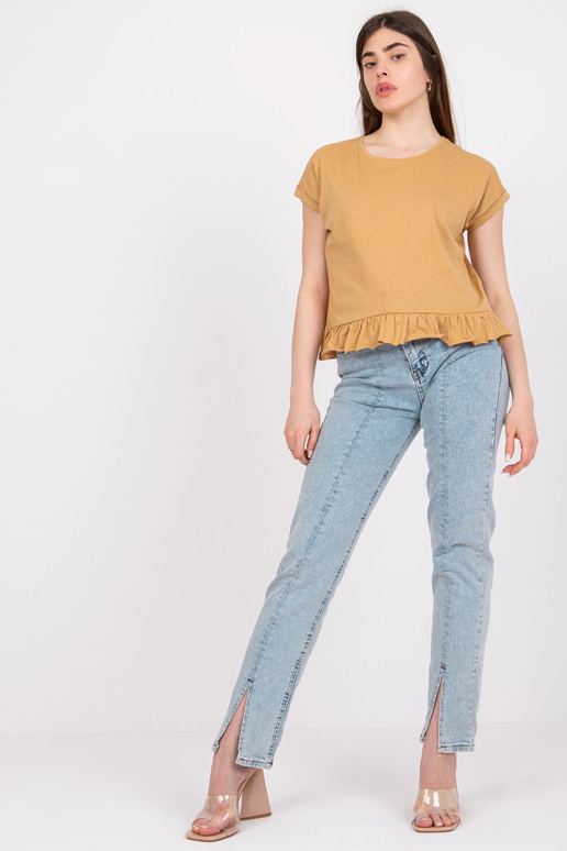 Velbloudí tričko s volánky od Hierro...