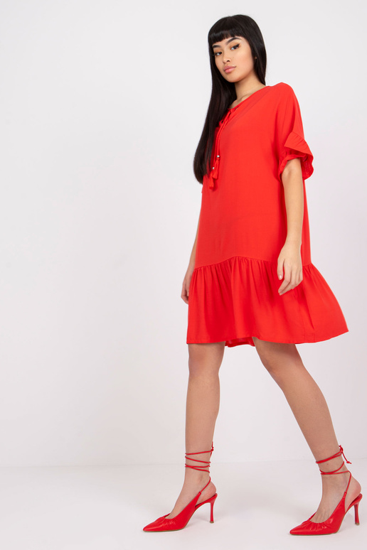 Červené šaty s volánem od Sindy SUBLEVEL