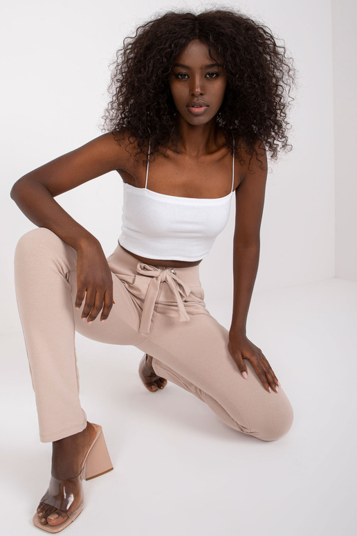 Béžové tepláky se zavazováním Santos...