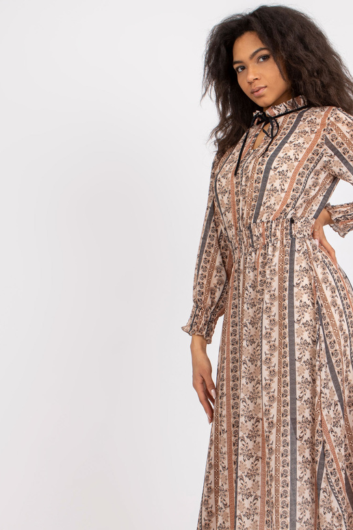 Béžové šaty se vzory Ava