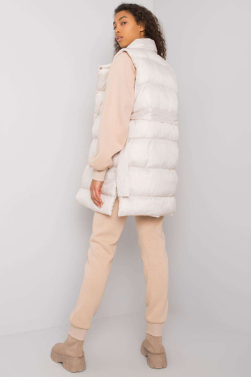 Béžová třídílná souprava s... 2