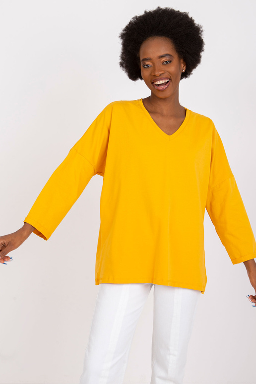 Bledě oranžová halenka s krajkovou...