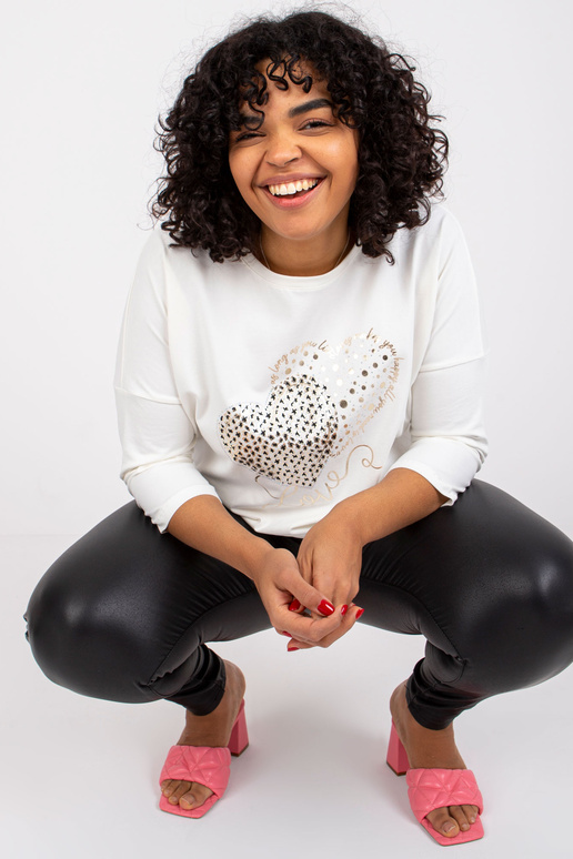 Ecru halenka plus velikosti s nápisy...