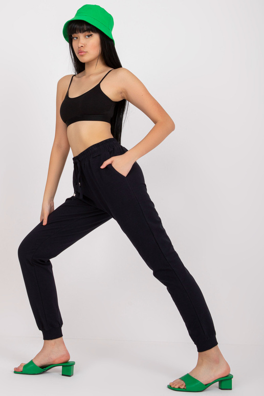 Tmavě modré basic tepláky se zavazováním