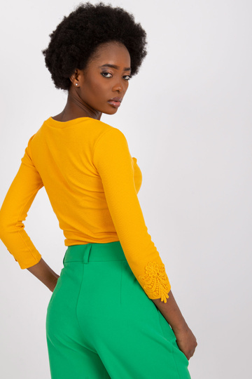 Světle oranžová proužkovaná... 2