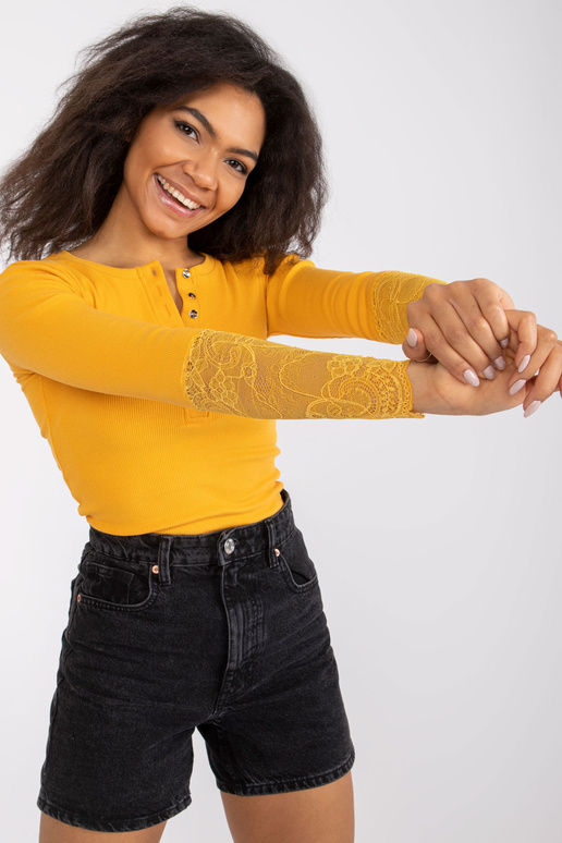 Světle oranžová žebrovaná halenka s...