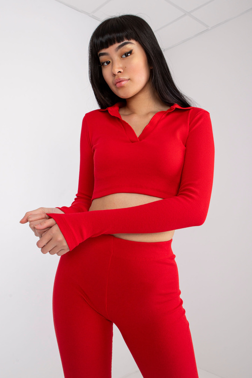 Červená krátká halenka s pruhem...