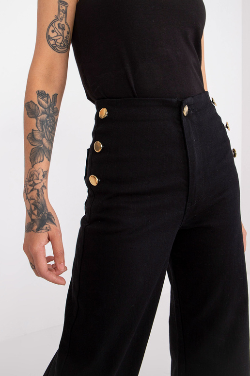 Černé džínové kalhoty s ozdobnými...