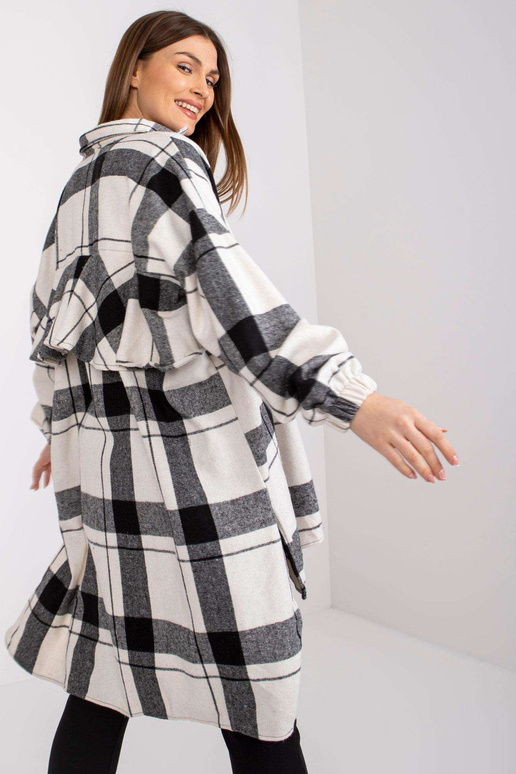 Černobílá kostkovaná vlněná košile...