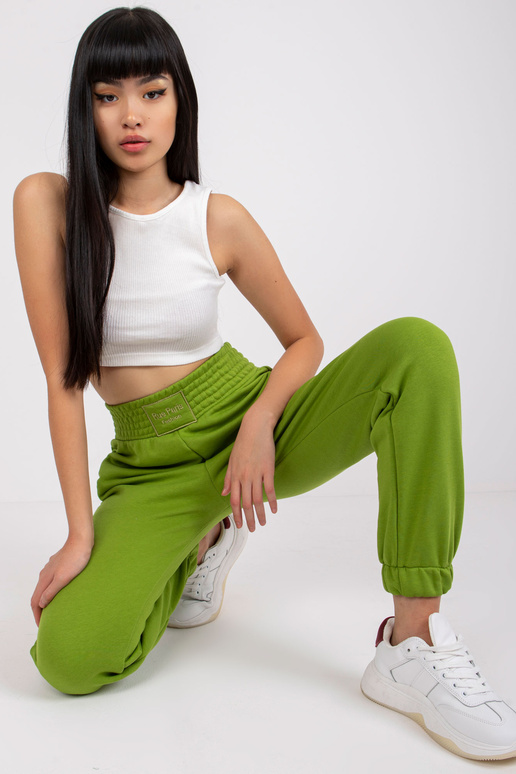 Světle zelené tepláky s kapsami RUE...