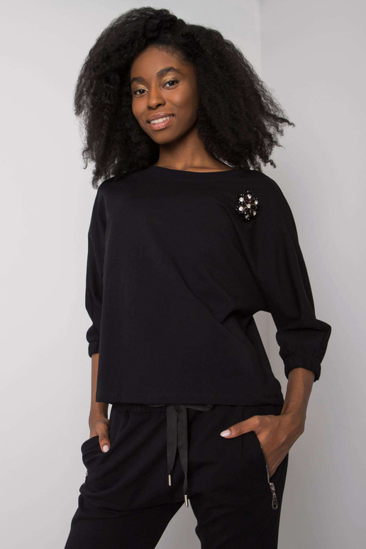 Černá bavlněná souprava s nášivkou...