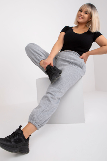 Šedé melanžové tepláky...