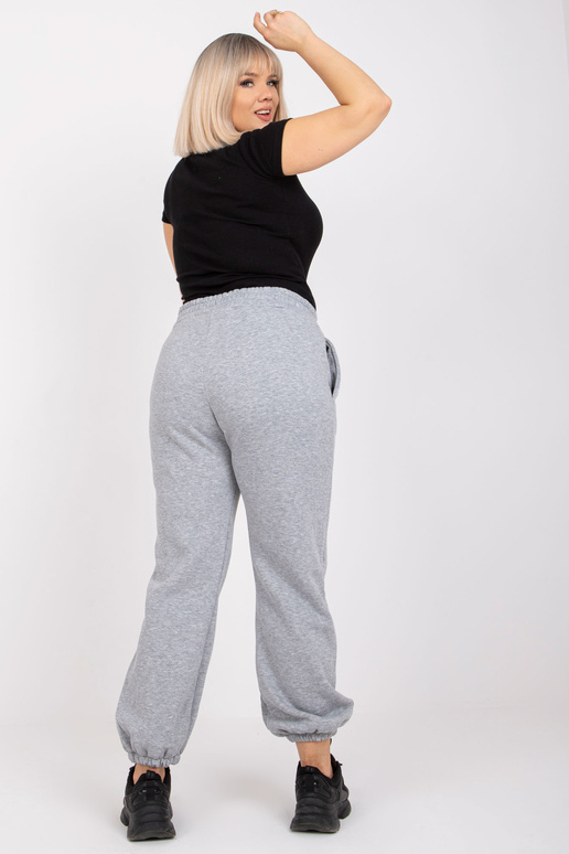 Šedé melanžové tepláky větší...