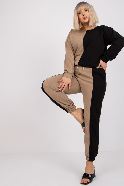 Tmavě béžová a černá tepláková...