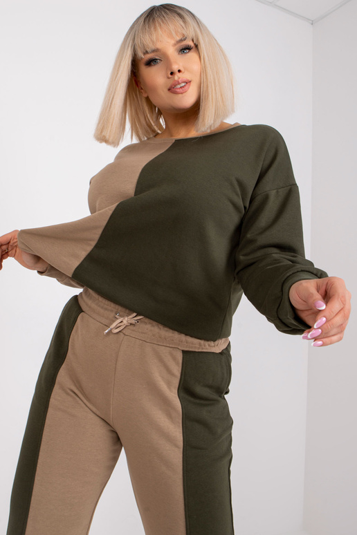 Tmavě béžovo-khaki tepláková souprava...