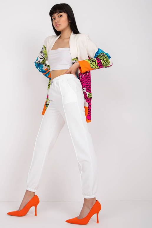 Bílé kalhoty s látkou bez zapínání Bílé kalhoty s látkou bez zapínání