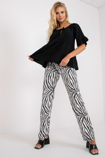 Černá mušelínová halenka se...