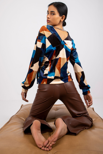 Modrá a hnědá vzorovaná...