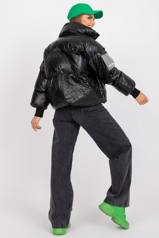 Černá zimní bunda bez kapuce