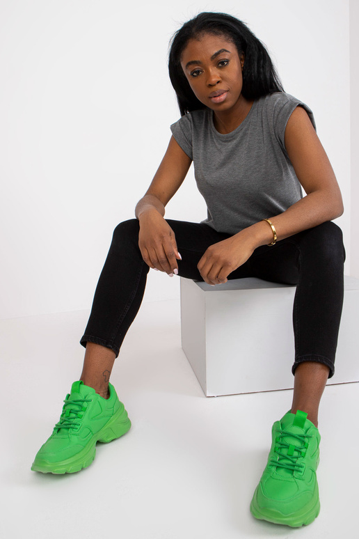 Základní bavlněné tričko tmavě šedé... Základní bavlněné tričko tmavě šedé...