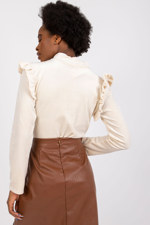 Béžová velurová halenka s volánky... Béžová velurová halenka s volánky...