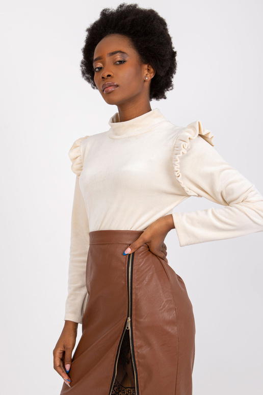 Béžová velurová halenka s volánky... Béžová velurová halenka s volánky...